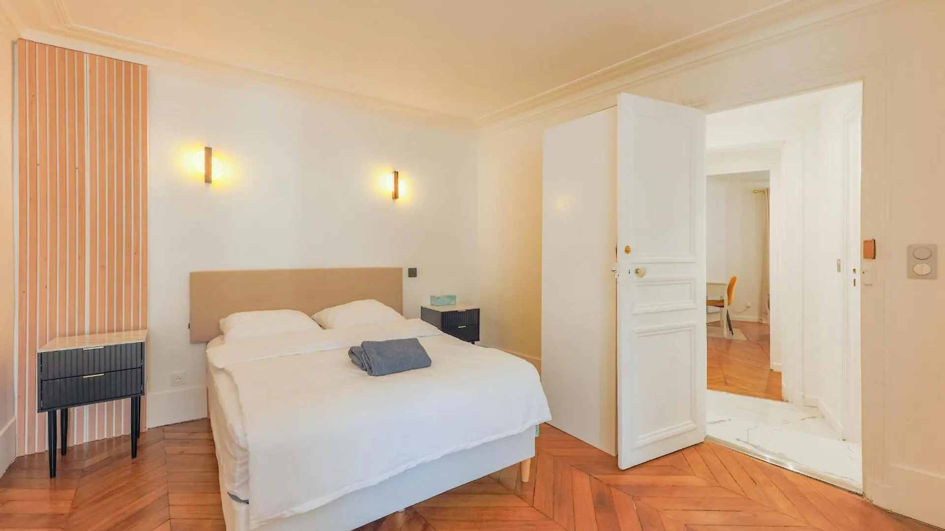 Highstay Champs Elysees Arc De Triomphe
